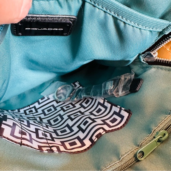 PIQUADRO BLACK LEATHER CROSSBODY UNISEX MESSENGER BAG AMAZING CONDITION 22” DROP - Picture 4 of 14